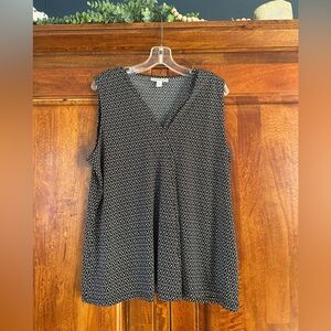 Dana Buchman Black and White Tank Top